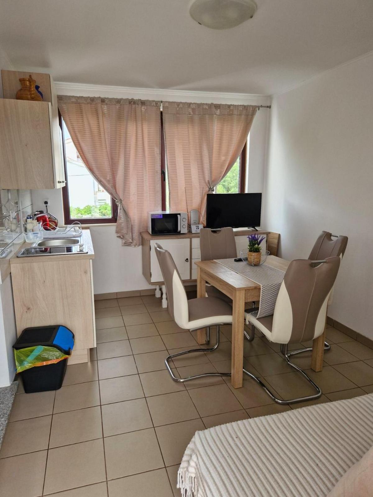 Apartman Seka Kraljevica Luaran gambar